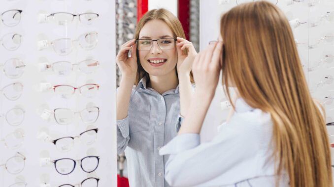 Más allá de la graduación: cómo elegir las mejores lentes para tener una visión perfecta